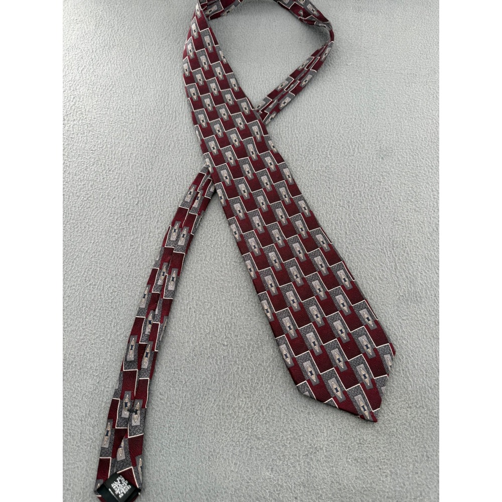 Haggar Necktie OS Burgundy Grey Geometric Silk Classic Professional Traditional